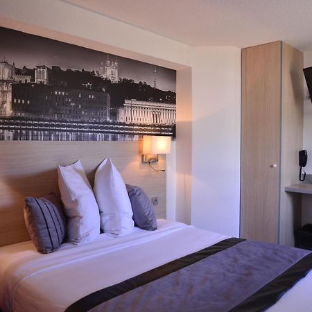 Logis Cris Hotel Et Restaurant, Lyon Sud-Est Corbas Εξωτερικό φωτογραφία