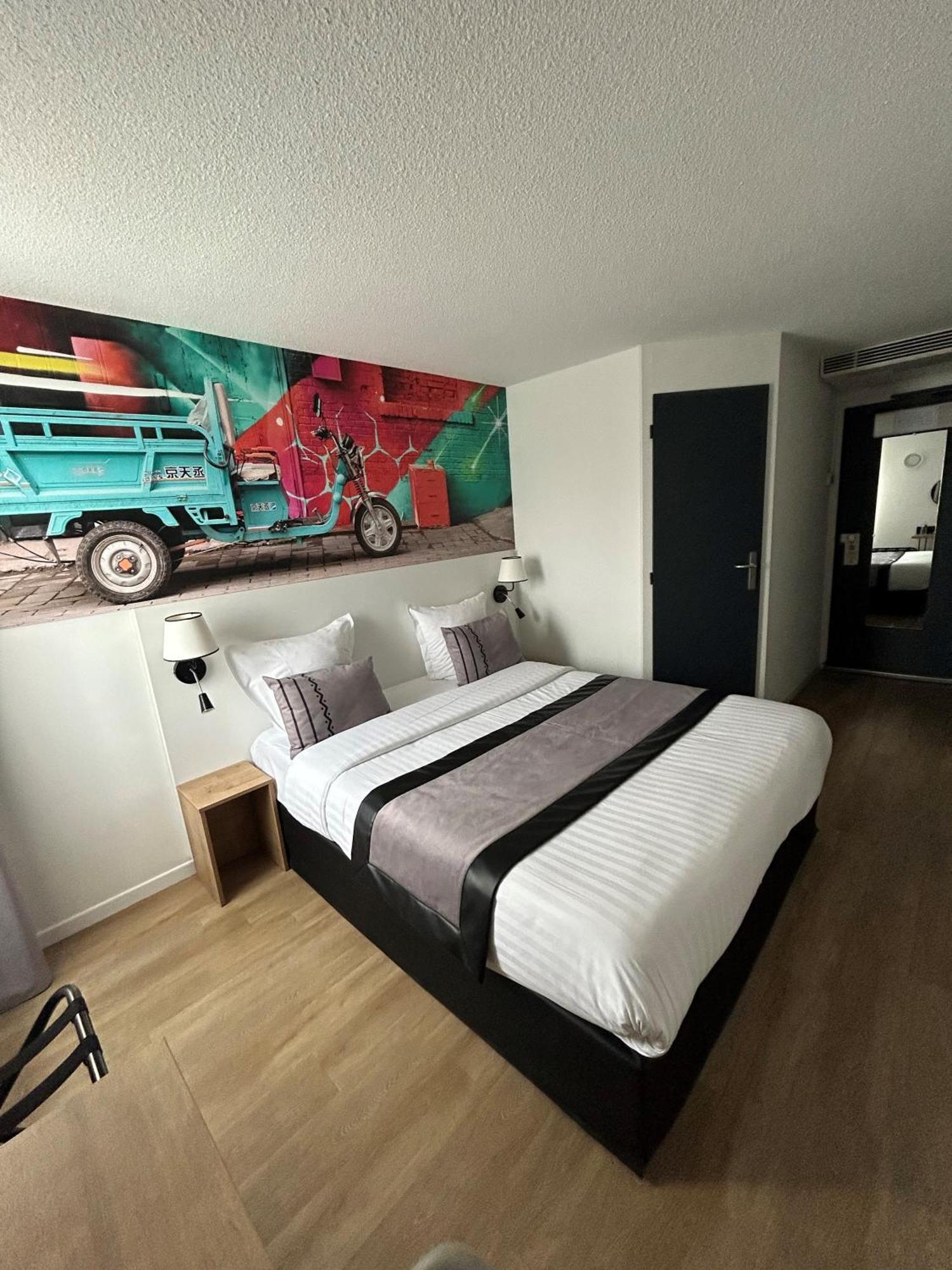 Logis Cris Hotel Et Restaurant, Lyon Sud-Est Corbas Εξωτερικό φωτογραφία