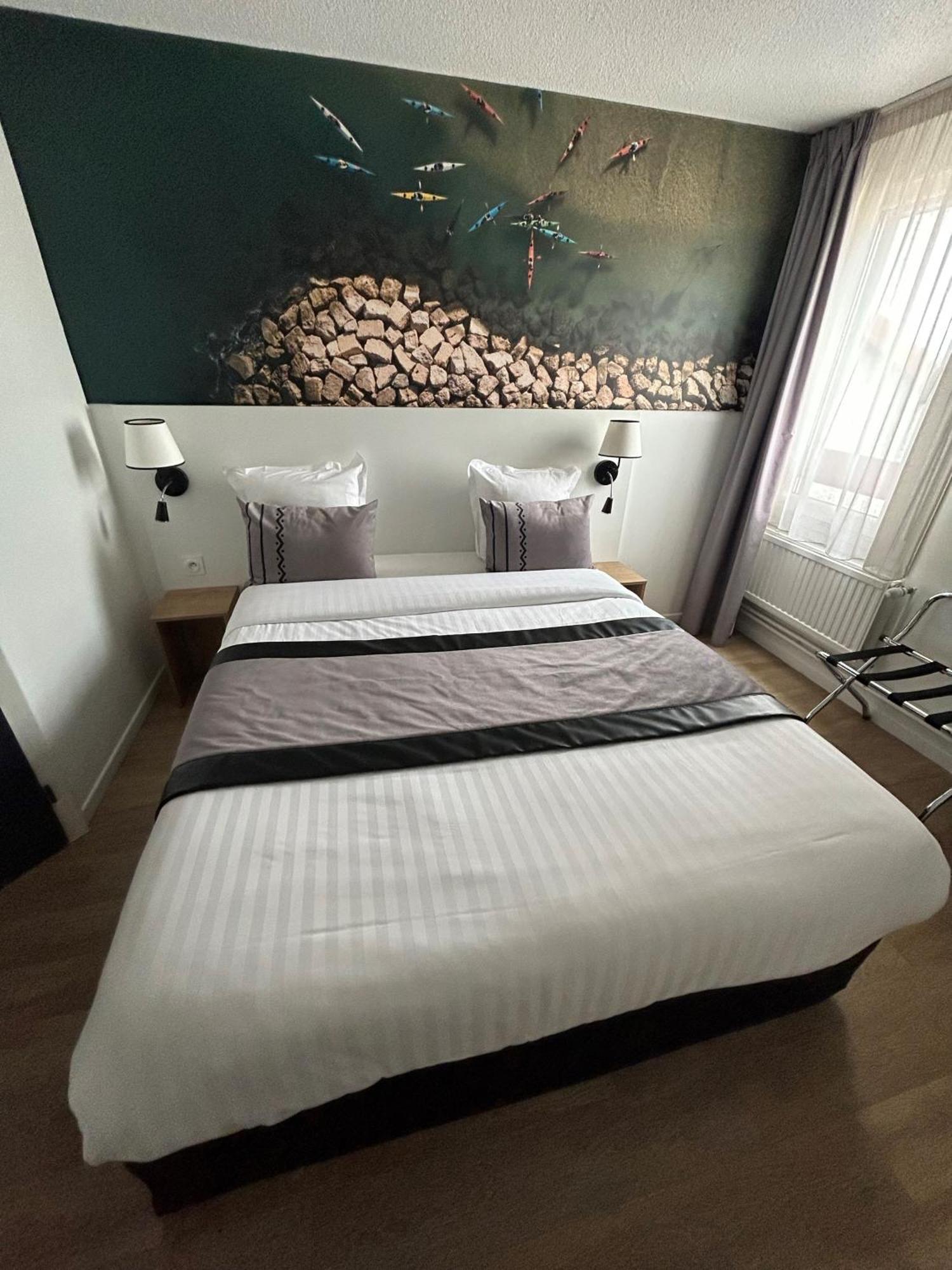 Logis Cris Hotel Et Restaurant, Lyon Sud-Est Corbas Εξωτερικό φωτογραφία
